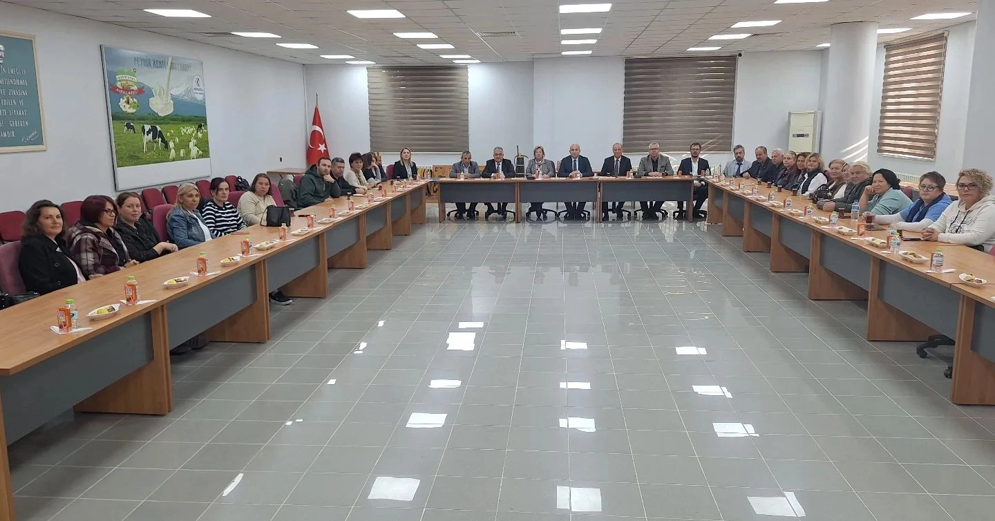 TOBB Kırklareli Kadın Girişimciler Kurulu'nun 'Tarımda Kadın Eli' projesinde kursiyerlere sertifikaları verildi
