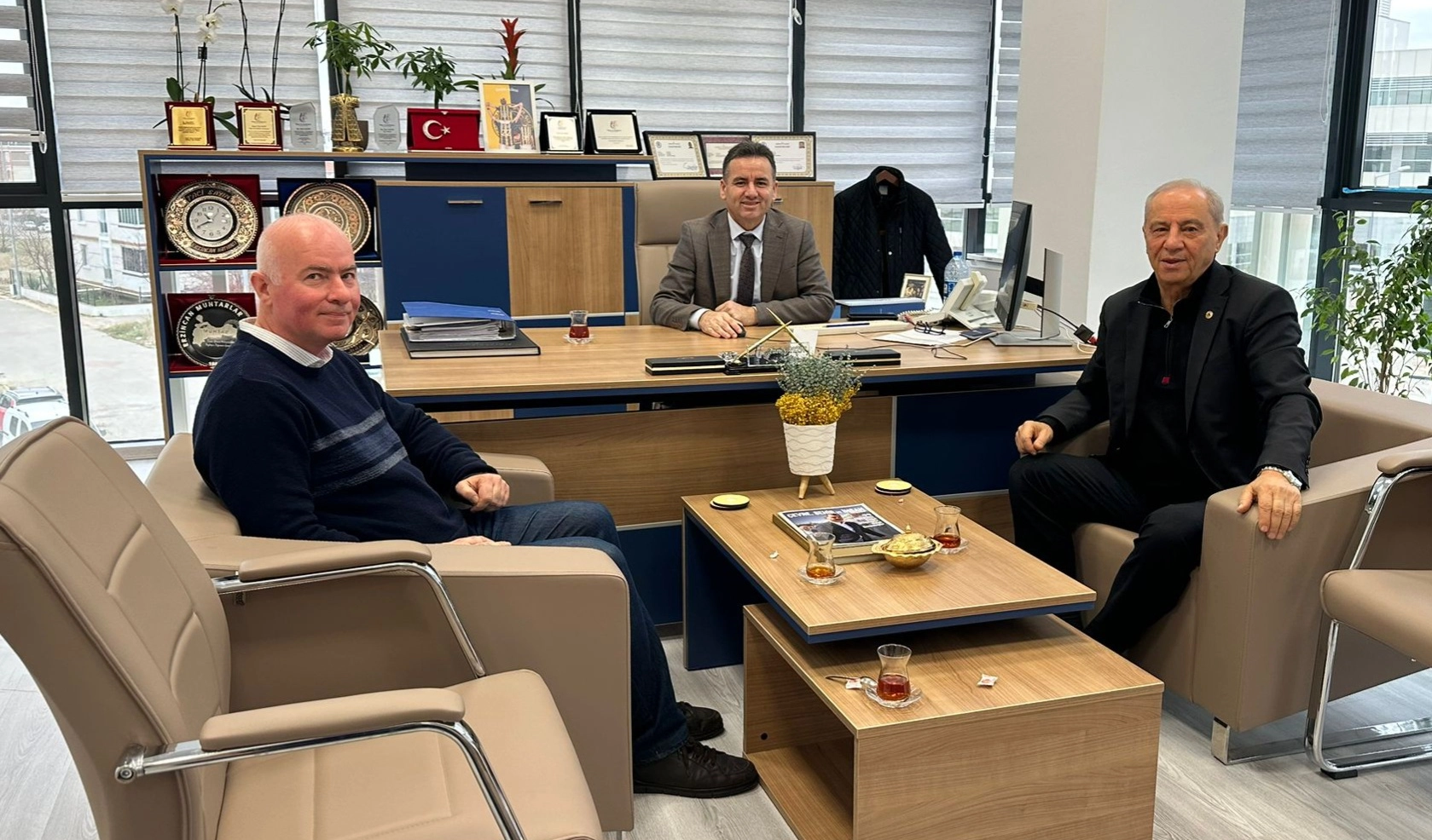 Başkanımızdan Yeni Tapu Müdürüne Ziyaret