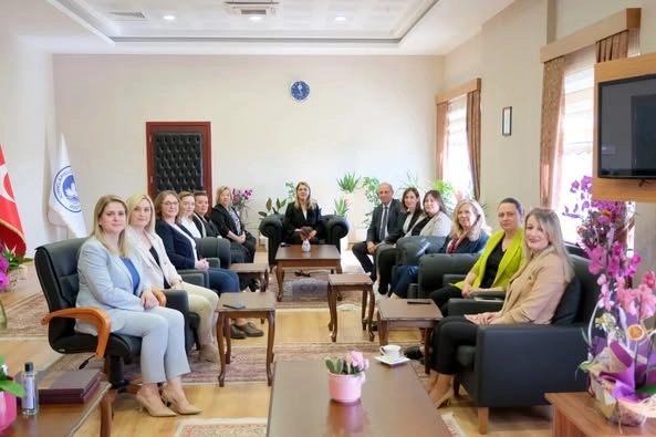 Kırklareli Üniversitesi Rektörü Prof. Dr.Rengin Ak' a hayırlı olsun ziyareti gerçekleştirildi