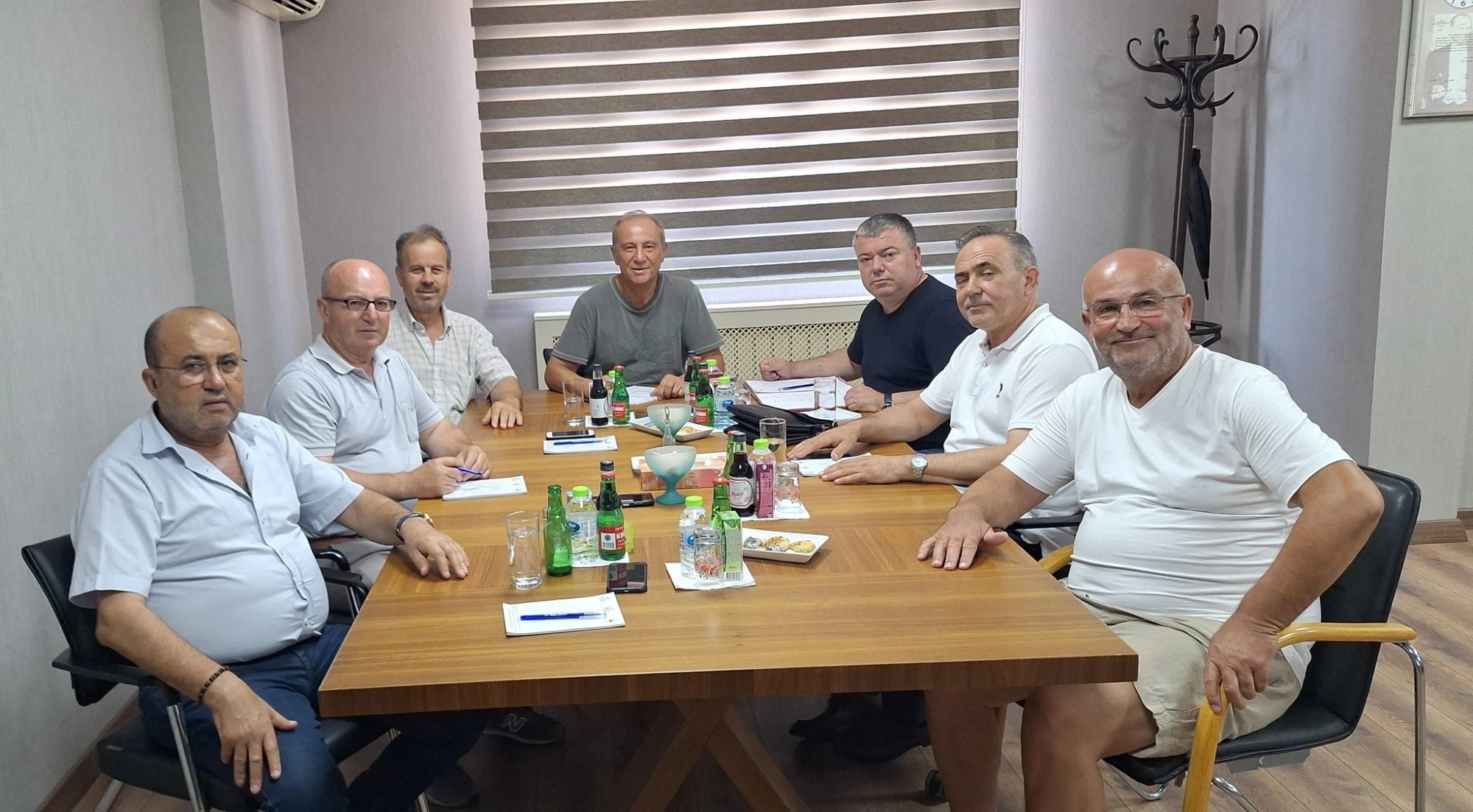 Kırklareli Ticaret Borsamızın aylık olağan toplantısı Meclis Üyelerinin katılımıyla gerçekleştirildi.