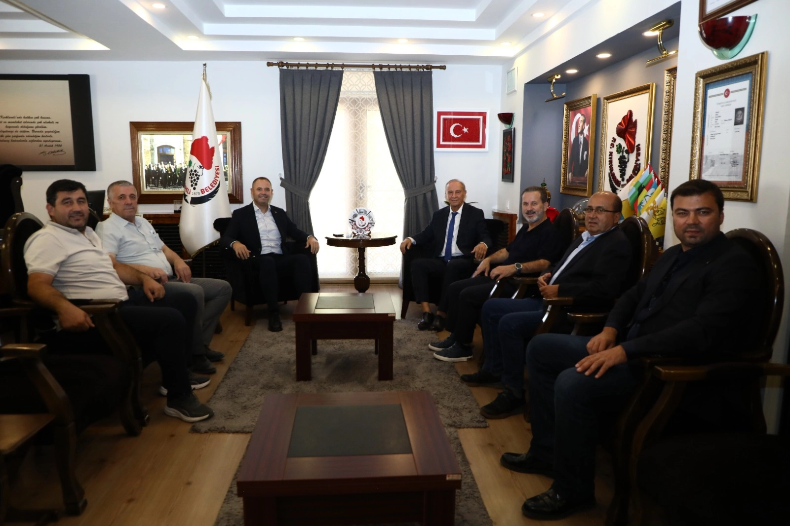 Kırklareli Ticaret Borsası’ndan Kırklareli Belediye Başkanı Sayın Derya Bulut’a Kapsamlı İstişare ve Nezaket Ziyareti