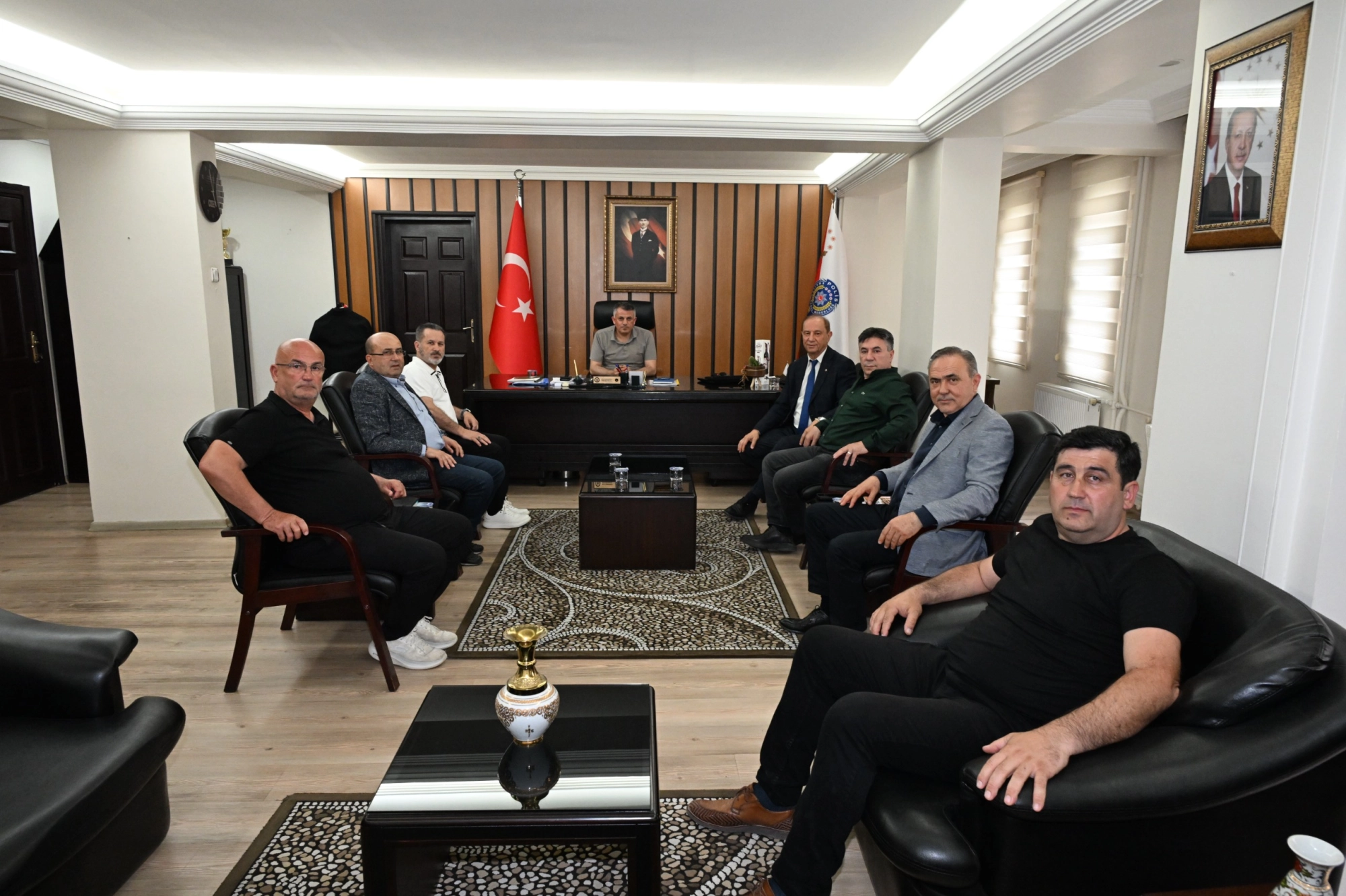 Kırklareli Ticaret Borsası’ndan İl Emniyet Müdürlüğü’ne Nezaket Ziyareti