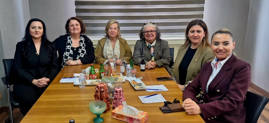 Kırklareli Türk Anneler Derneği Üyelerinden Kadın Girişimciler Kurulu’na Anlamlı Ziyaret