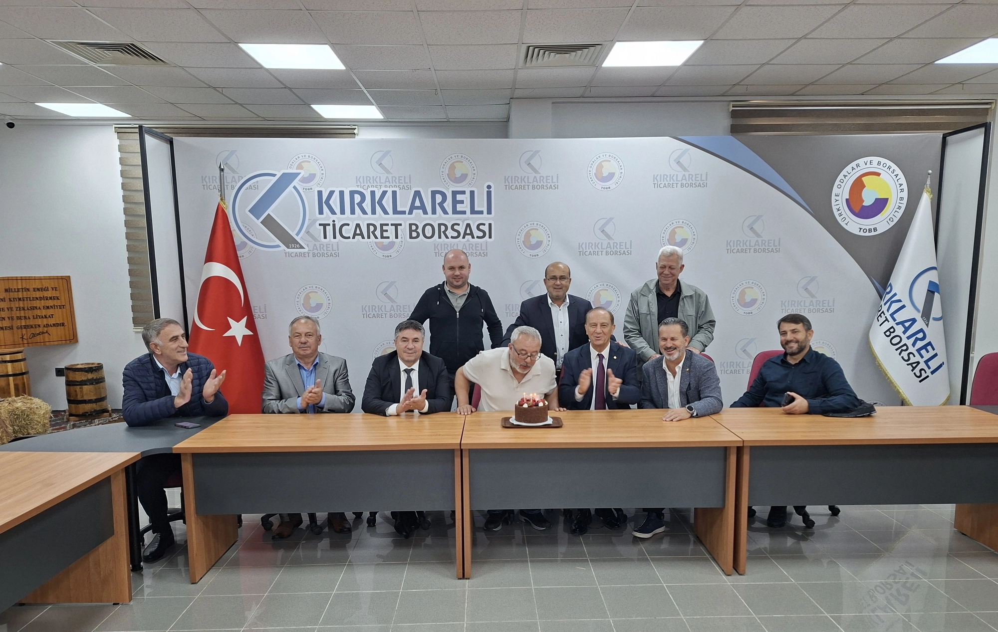 Meclis Üyemiz Halim Çolak’ın Doğum Gününü Kutladık: Birlikte Nice Sağlıklı Yaşlara.