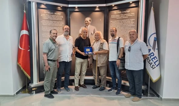 Prof. Dr. Mehmet Özdoğan, Kırklareli Ticaret Borsası Yönetim Kurulu Başkanı Turhan Altıntel' i Borsa Binamızda ziyaret etti.